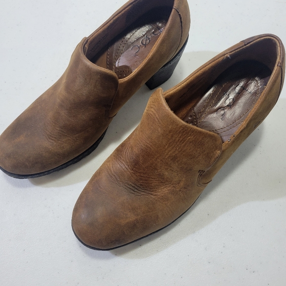 BOC Carla Leather Slip On Booties Boots Womens 8.5M Camel Brown Block Heel - Picture 3 of 6
